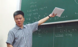 GS Ngô Bảo Châu bắt đầu giảng bài tại Viện Toán
