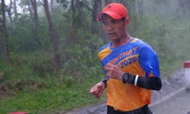 Chạy hơn 700km/1 tháng để 'tham chiến' Tiền Phong Marathon