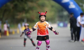 Bé 5 tuổi trượt patin ở Mỹ Đình để chọn tuyển thủ quốc gia