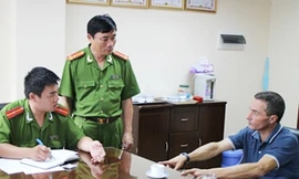 Đối tượng Larroque Olivier tại cơ quan điều tra