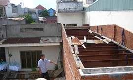 Tòa tước quyền định đoạt của dân?