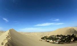 Ốc đảo kỳ bí đẹp mê hồn giữa lòng sa mạc