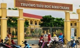 Vụ cô giáo bị ép quỳ gối: Hội trưởng cha mẹ học sinh bị uy hiếp