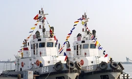 Hai tàu kéo hiện đại bàn giao cho Quân chủng Hải quân. Ảnh: Văn Dưỡng