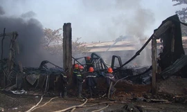 Cháy kho chứa hộp quẹt gas, thiệt hại hơn 42 tỉ đồng