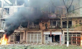 Nổ lớn nghi cưa bom ở Hà Nội, nhiều người chết