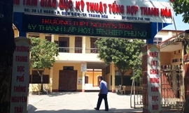 Bảy học sinh xúc phạm cô giáo: Trường họp bàn để kỷ luật nghiêm khắc