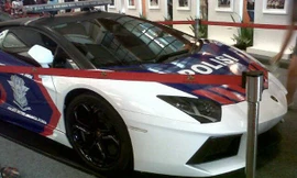 Cảnh sát nước nào chịu chơi xe khủng nhất?