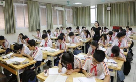 Giờ học tiếng Anh học sinh trường THCS Yên Hòa, quận Cầu Giấy. Ảnh: Thanh Hải 