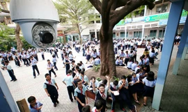 Lắp camera ở trường mầm non: Nên hay không?