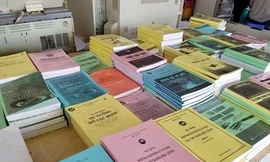 Các trường nên số hóa tài liệu học và cho phép sinh viên truy cập tự do với thẻ thư viện.