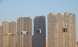 Lạ kỳ “long môn” trên những tòa nhà chọc trời ở Hong Kong