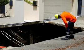 Hố tử thần xuất hiện gần nhà Thủ tướng Úc Malcolm Turnbull 