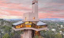 Cận cảnh ngôi nhà 'tổ chim ưng' giá 34 tỷ đồng