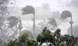 Siêu bão Cycloone Debbie đổ bộ vào nước Úc. 