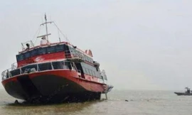 Chiếc phà cao tốc gặp nạn sau khi khởi hành 1 tiếng (Ảnh: SCMP)