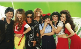 Thí sinh của hai mùa chuẩn bị cho đêm chung kết - Ảnh: S.V 