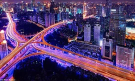 Ngỡ ngàng vẻ đẹp lung linh của các thành phố lớn về đêm