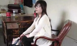 Chàng trai giả gái đột nhập vào ký túc xá nữ nhưng không thành công. 