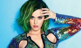 Katy Perry nóng bỏng trong trang phục đa màu