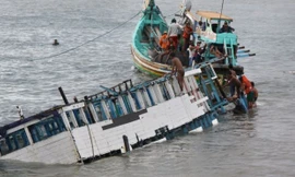 Chìm tàu Indonesia, 17 người thiệt mạng