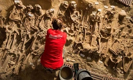 Sững sờ phát hiện gần 300 hài cốt dưới nền siêu thị