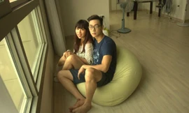 Min và chàng trai trong MV 