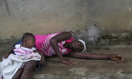 Những hình ảnh đau lòng về dịch bệnh khủng khiếp Ebola