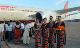 Các tiếp viên của hãng Air India. Ảnh: Ibtimes