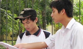 Chiều nay, ba thí sinh thi lại môn toán