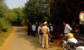 Hơn 100 cảnh sát, dân quân đã bao vây phong tỏa hiện trường không để người dân hiếu kỳ đến xem