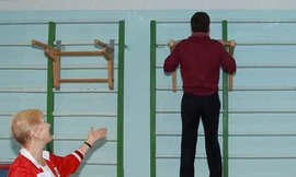 Tổng thống Nga biểu diễn kéo xà