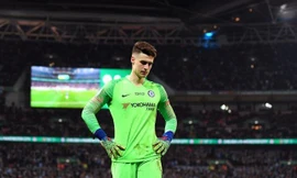 Kepa Arrizabalaga gây tranh cãi lớn trong trận đấu với Man City.