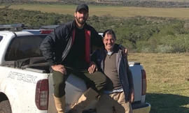  Alisson Becker và bố anh, José Agostinho Becker