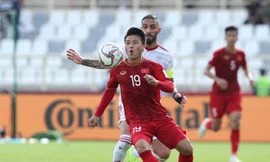 Chấm điểm tuyển Việt Nam 0-2 Iran: Điểm sáng Quang Hải