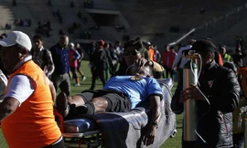 Trọng tài đột tử khi điều khiển trận đấu ở sân bóng cao nhất thế giới