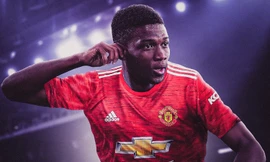 'Thần đồng' mới cập bến M.U được ví với Messi