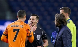 Ronaldo nổi cáu với trọng tài vì bị từ chối phạt đền