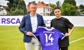 Samir Nasri rạng rỡ ra mắt Anderlecht.