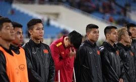 Lục Xuân Hưng bật khóc khi hát quốc ca Việt Nam. Ảnh: Vietnamnet