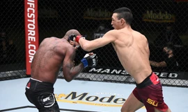 Võ sĩ Trung Quốc tung tuyệt kỹ 44 giây hạ gục đối thủ trên sàn UFC