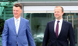 Louis van Gaal cho rằng M.U thất bại vì lãnh đạo không hiểu gì về bóng đá