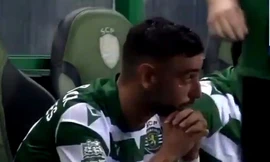 Khóc tu tu trên sân, ‘bom tấn’ Fernandes trên đường đến M.U