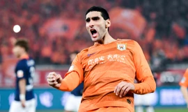 Marouane Fellaini bất ngờ nhiễm Covid-19.