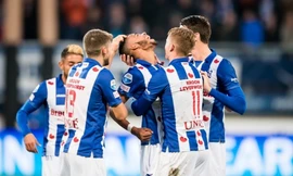 SC Heerenveen nằm ở nhóm giữa giải VĐQG Hà Lan.