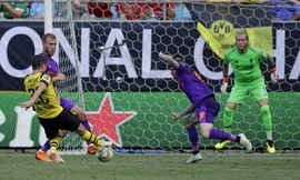 Christian Pulisic (số 22) lập cú đúp khiến Liverpool ôm hận