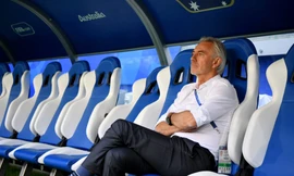 Bert van Marwijk cho rằng Australia xứng đáng thắng Đan Mạch.