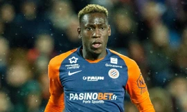 Junior Sambia đang phải giành giật sự sống với COVID-19.