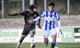 Đoàn Văn Hậu tỏa sáng trong màu áo Jong Heerenveen.