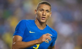 Richarlison tỏa sáng rực rỡ trong lần đầu tiên đá chính cho Brazil